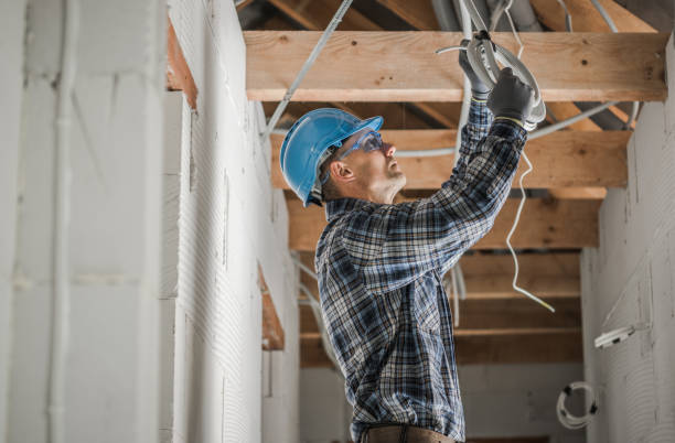 Best Affordable Electrician  in Chipley, FL